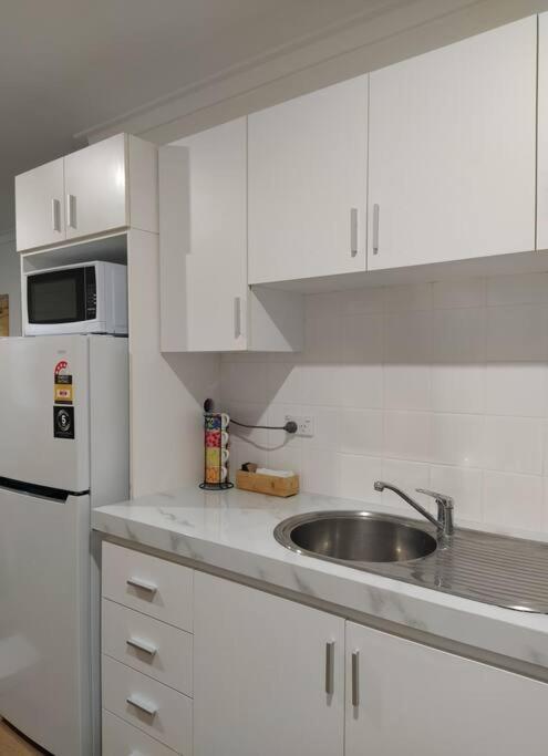 Simply Delightful Unit Close To Cbd And Beach Perth Exterior photo
